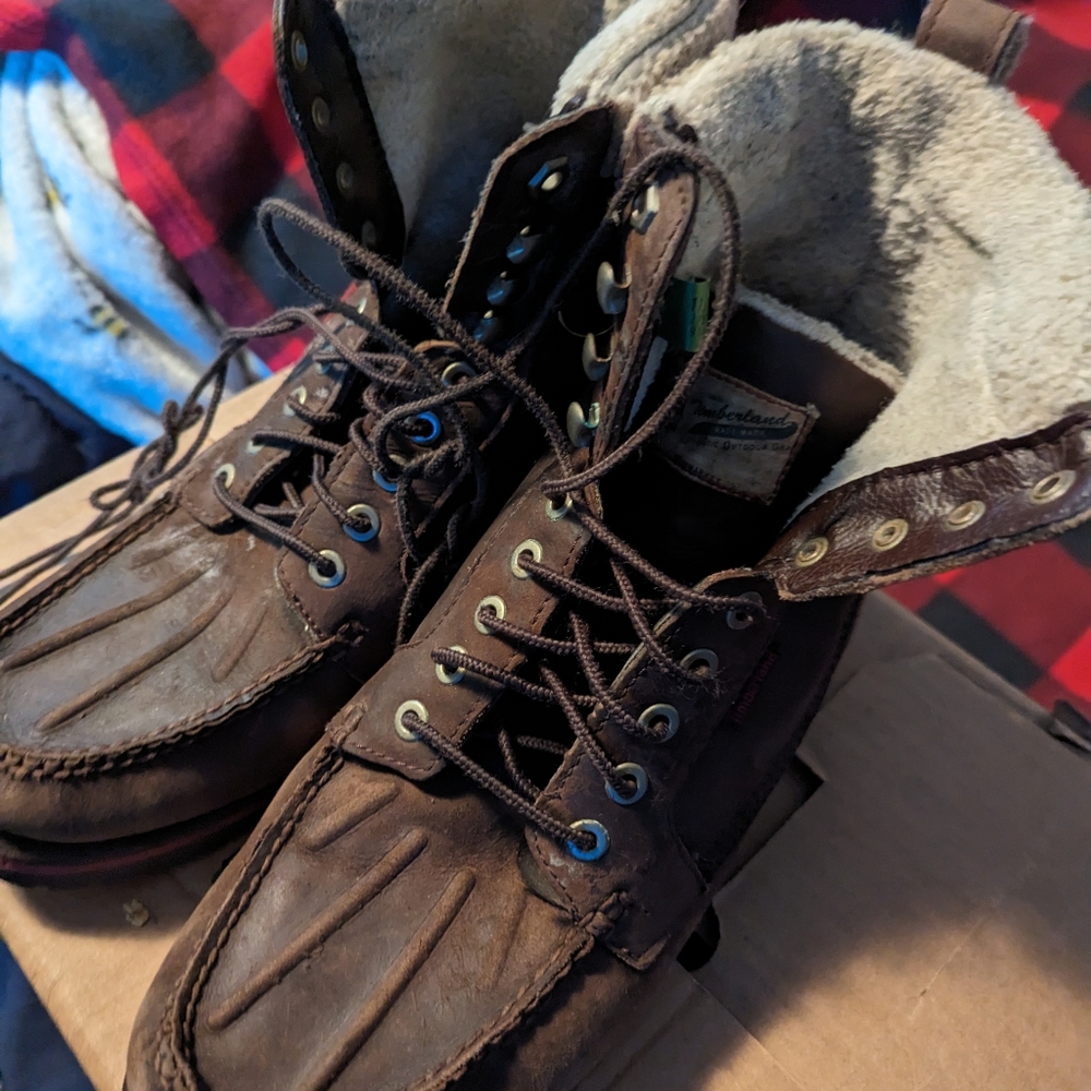 Timberlands custom - Picture 2 of 3